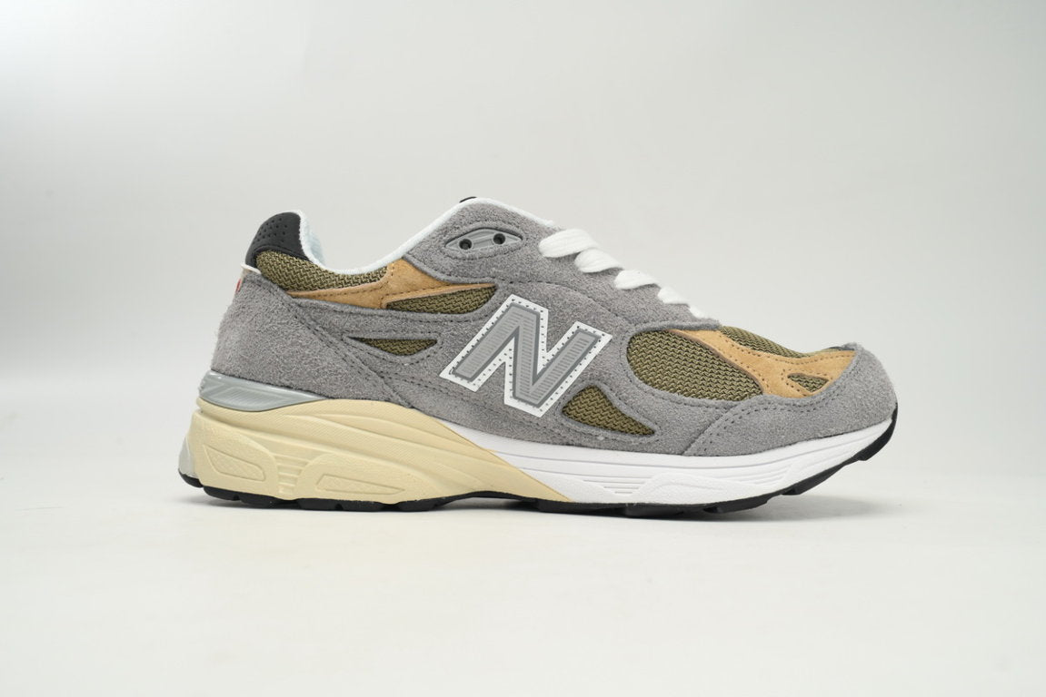 990 Sneakers (Men's)