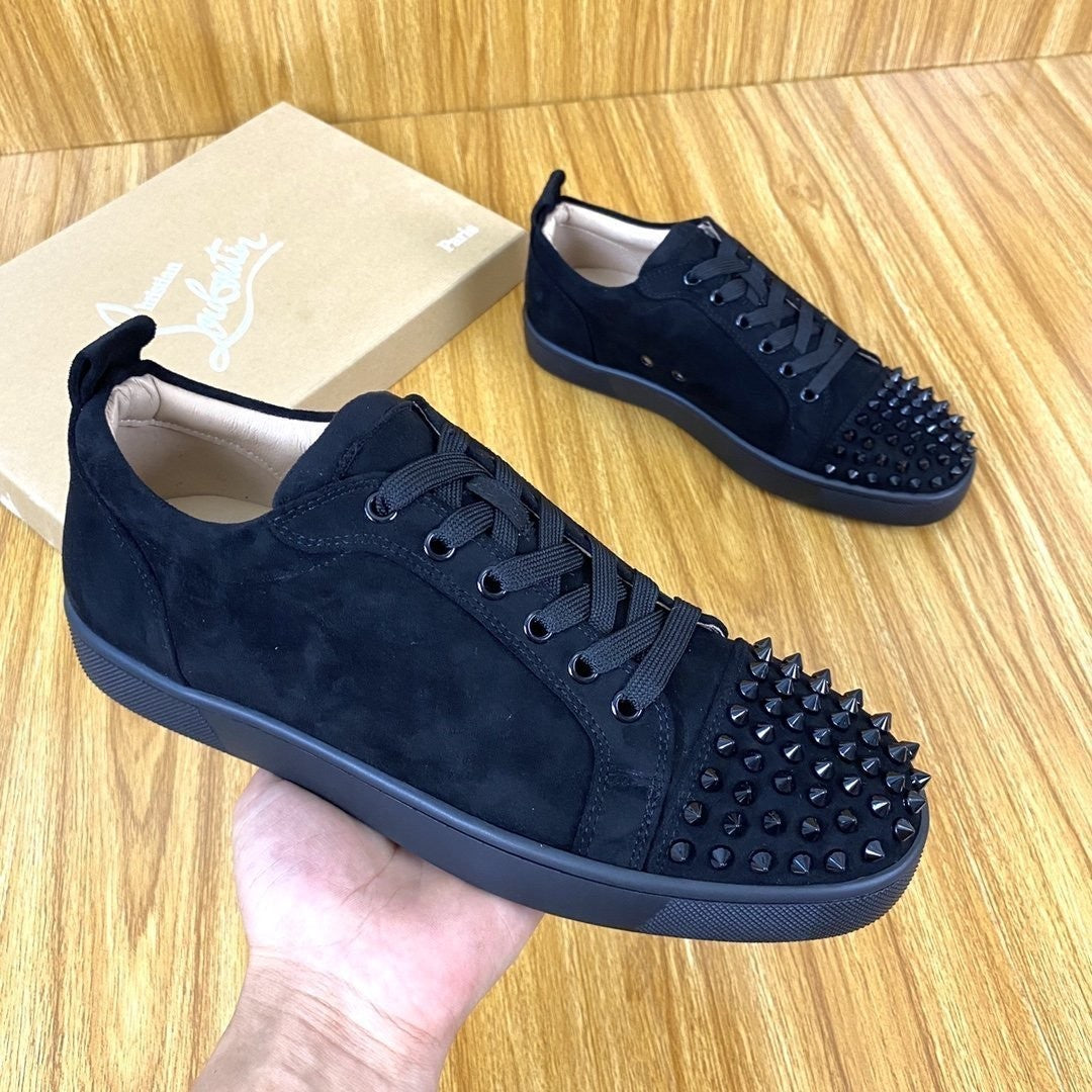 Louis Junior Spikes Suede Sneaker