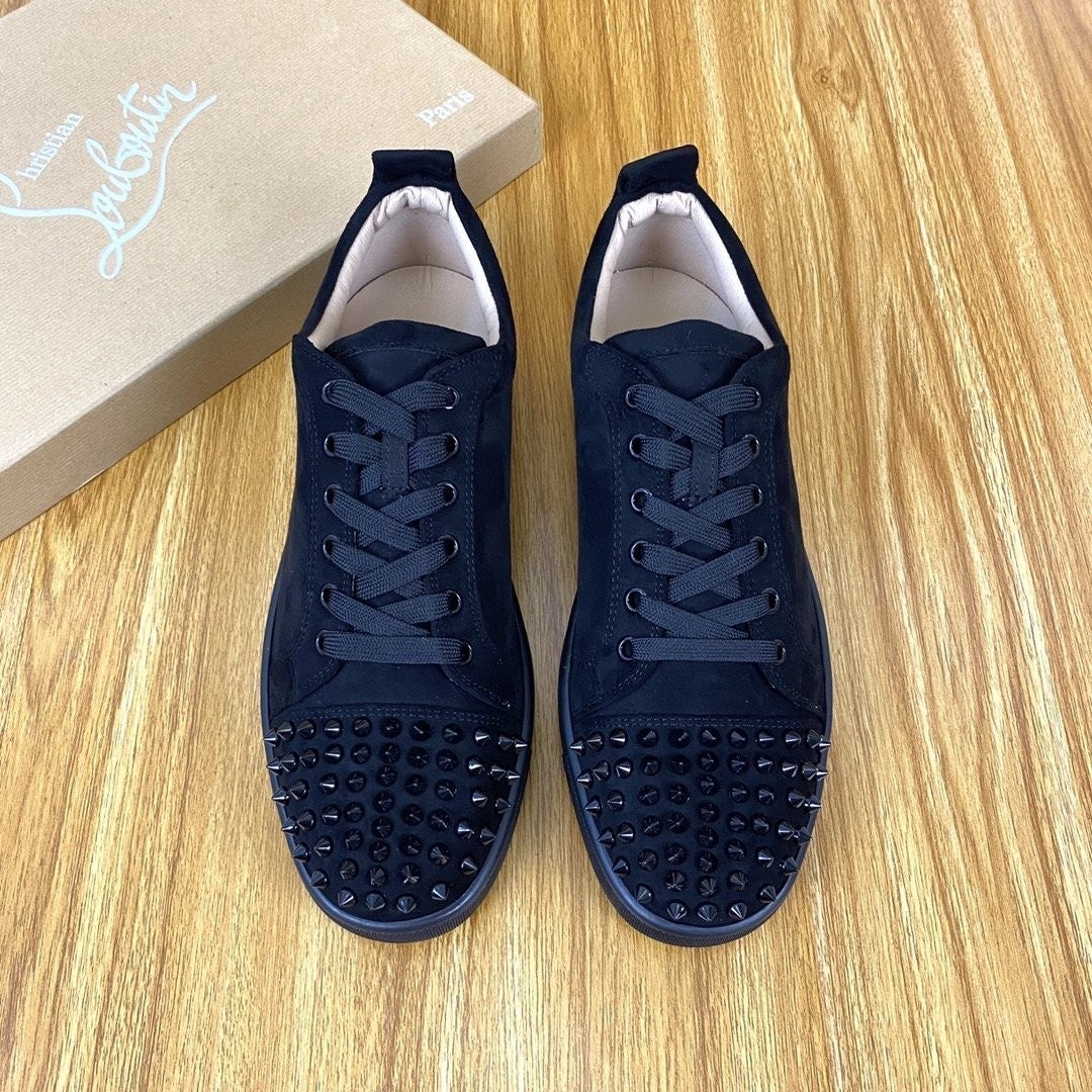 Louis Junior Spikes Suede Sneaker