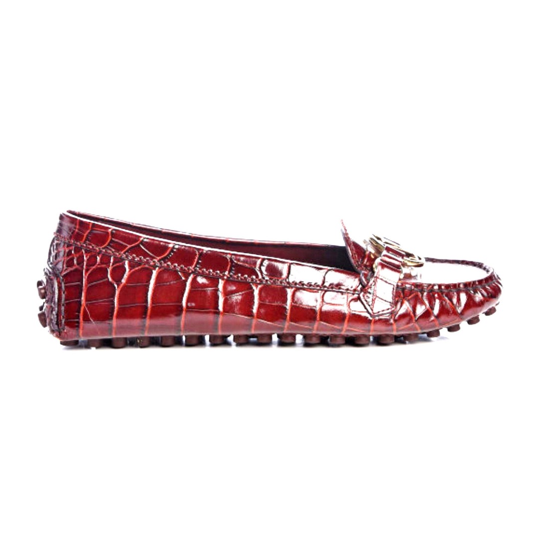 Dauphine Flat Loafer (Women's)