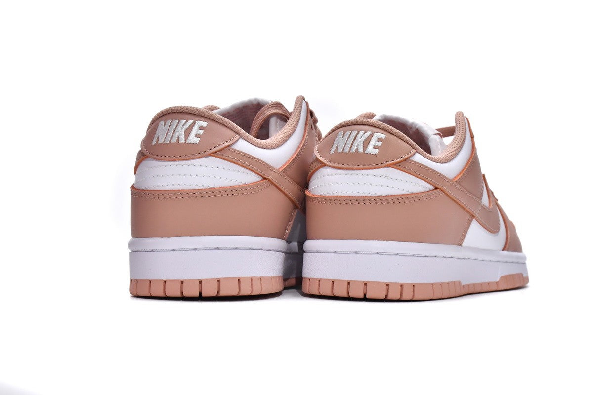 Dunk Low (Women's)