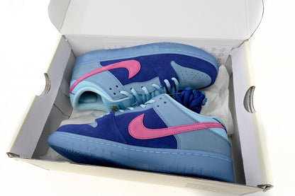 Dunk Low (Women's)