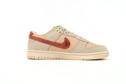 Dunk Low (Men's)