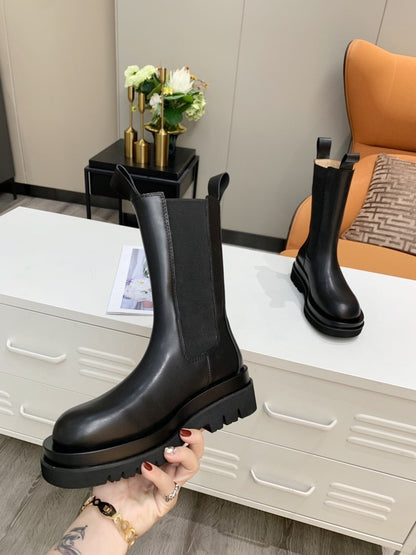 The Tire Boots (Women’s)