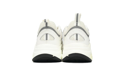 B22 Sneaker (Women's)