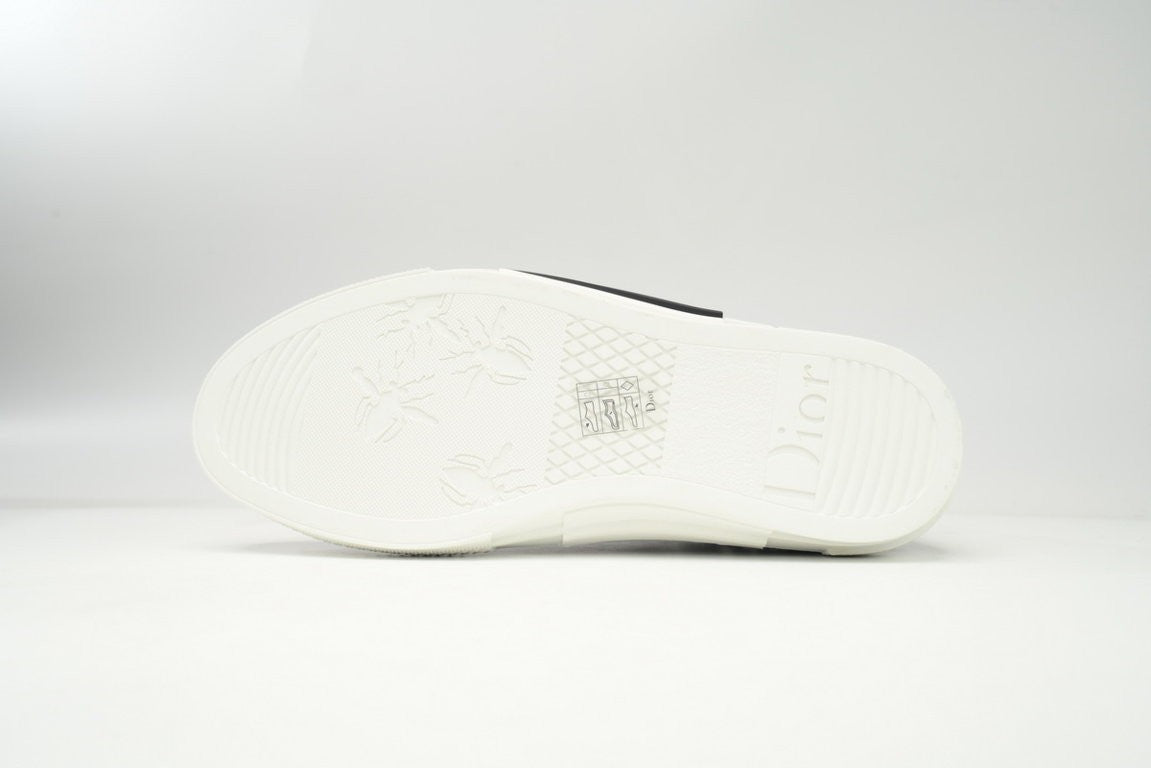 B23 Low-Top Sneaker (Women's)