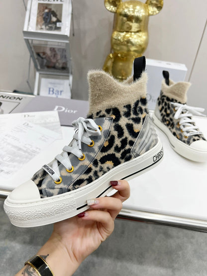 CD Sneaker (Women's)