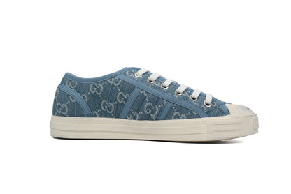 Julio Sneaker (Women’s)