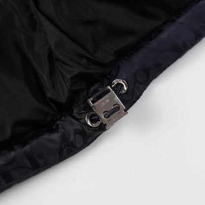 Sleeveless Oblique Logo Down Jacket