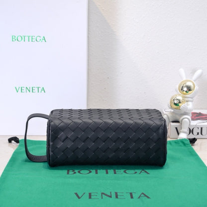 Intrecciato Clutch Bag