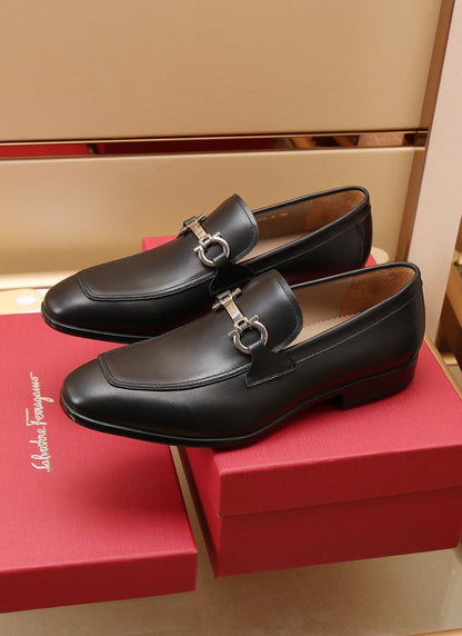 Gancini Ornament Loafer (Men's)