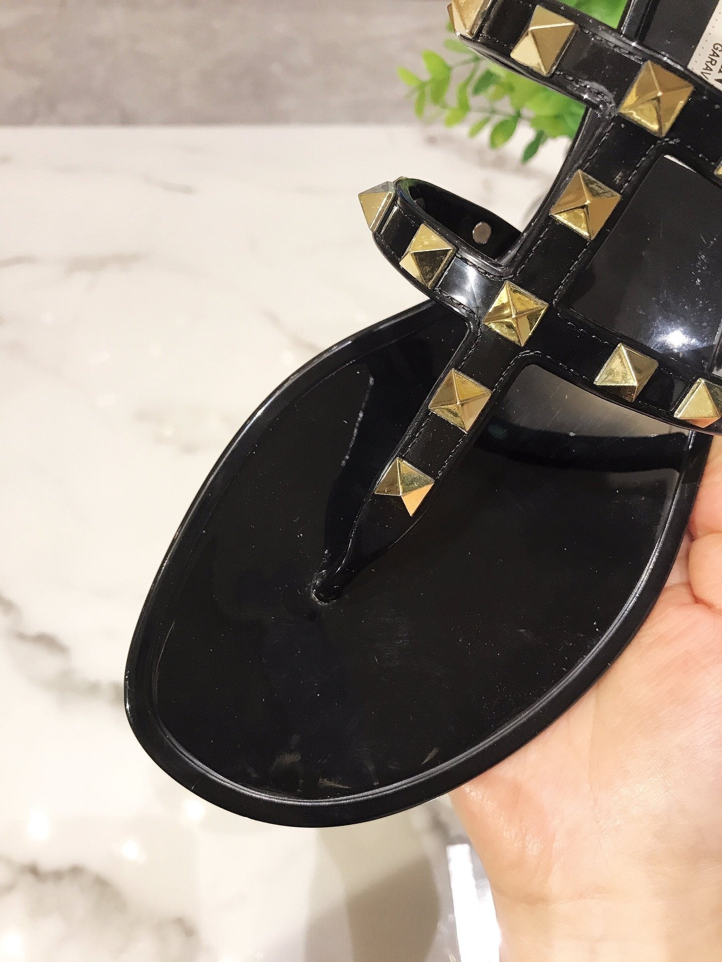 Rockstud Slippers (Women’s)