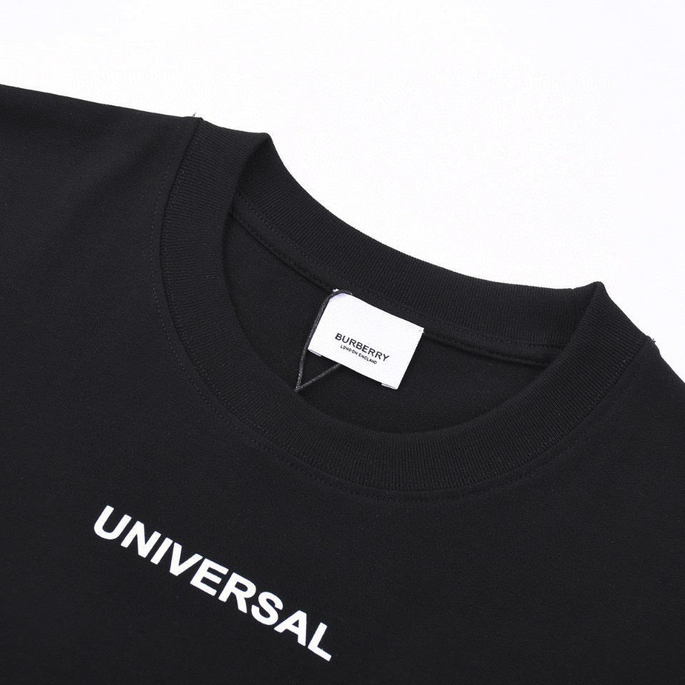 B*RBRY Universal Passport Printed Logo T-shirt