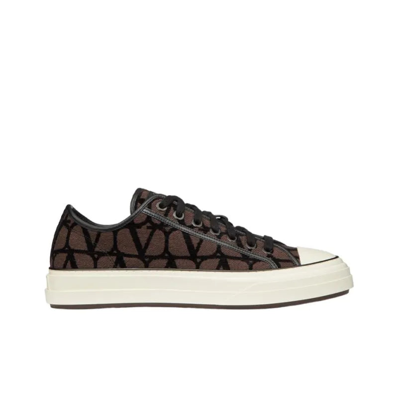 VL7N Toile Iconographe Print Low Top Sneakers