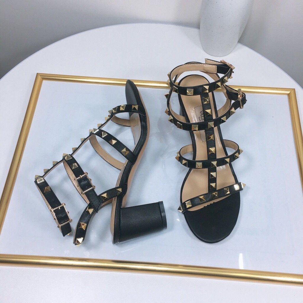 Roman Stud Sandals (Women’s)