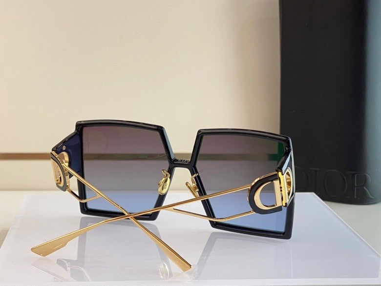 30 Montaigne Sunglasses