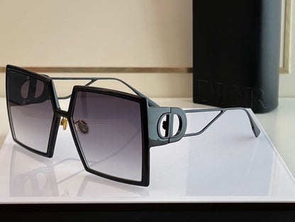 30 Montaigne Sunglasses