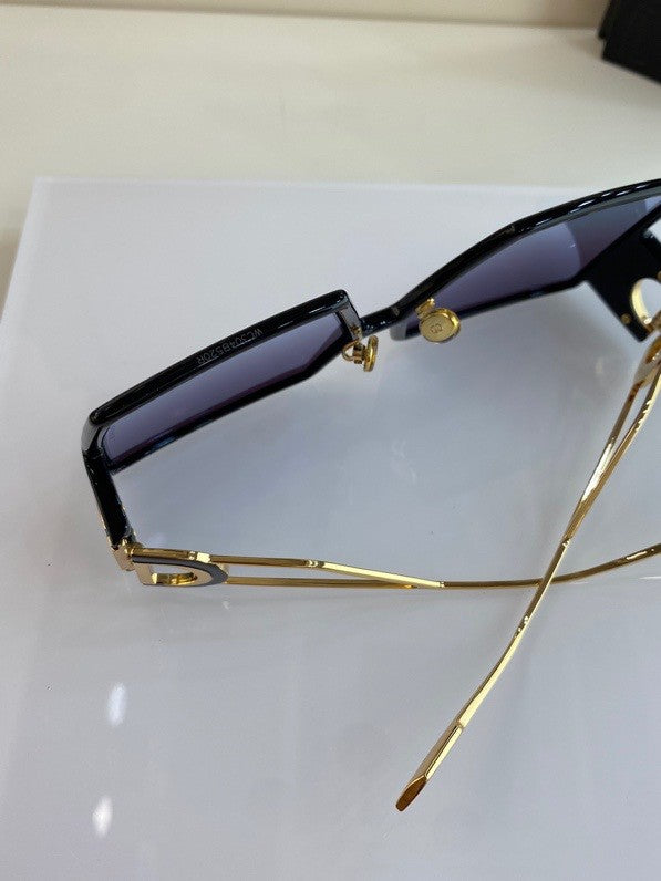 30 Montaigne Sunglasses