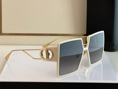 30 Montaigne Sunglasses