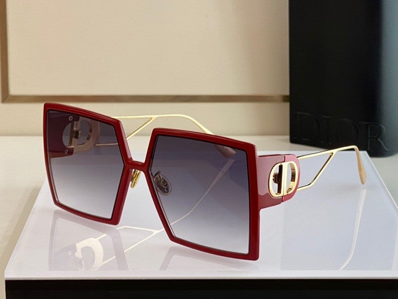 30 Montaigne Sunglasses