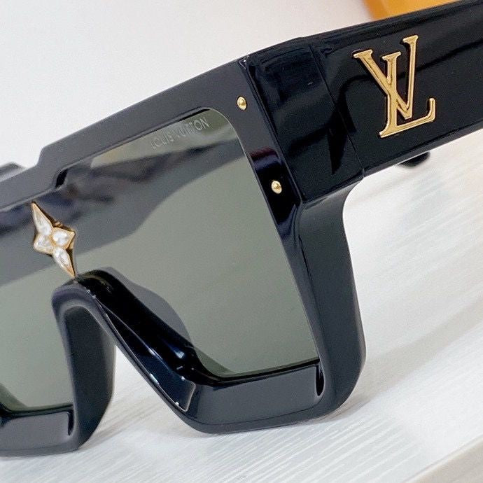 LIV Cyclone Sunglasses