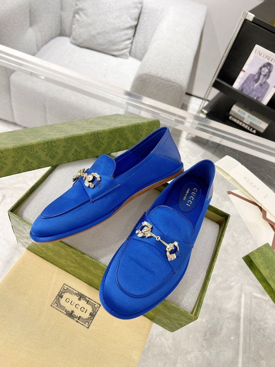 GV*C1 Loafer With Crystals