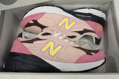 990 Sneakers (Women's)