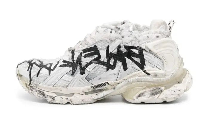 Runner Graffiti Sneaker