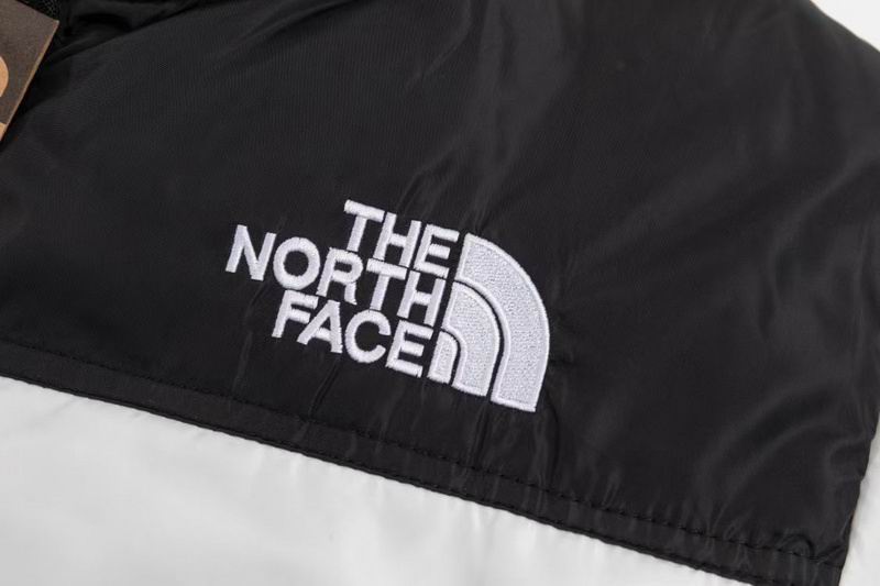 TH* N*RTH F*C3 Down Jacket