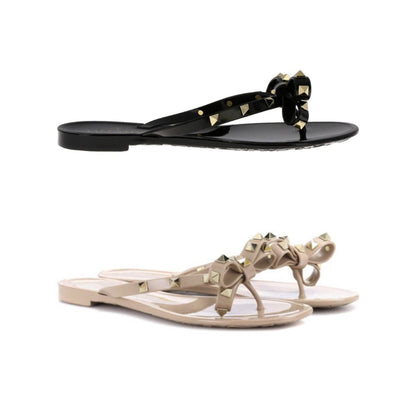 VL7N Rockstud Slides (Women’s)