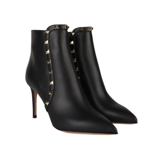 VL7N Rockstud Ankle Boot (Women’s)