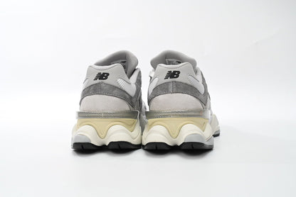 9060 Sneakers (Men's)