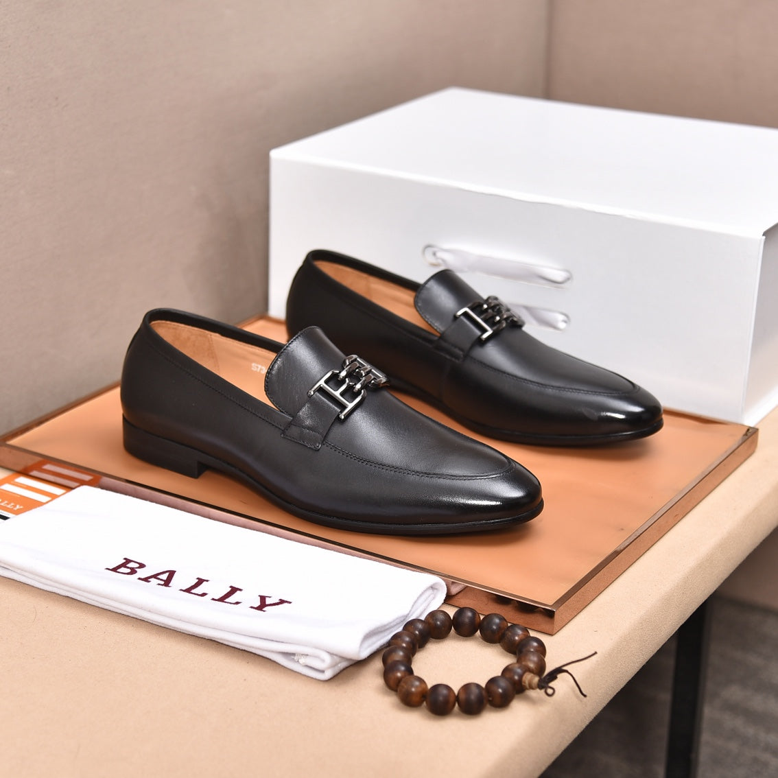 Ellyane Loafers (Men's)