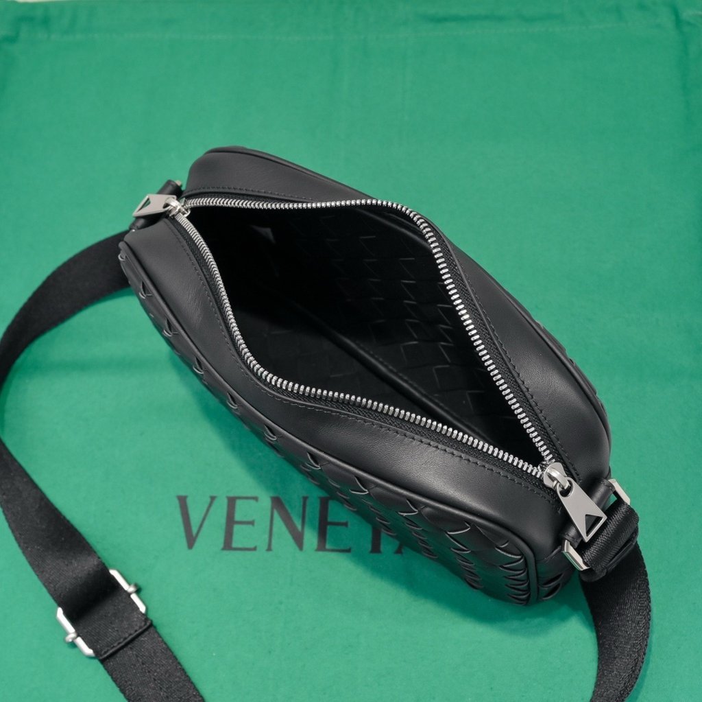 Intrecciato Camera Bag