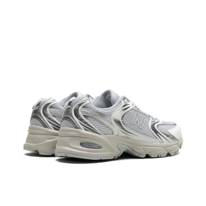 530 Sneakers (Women's)