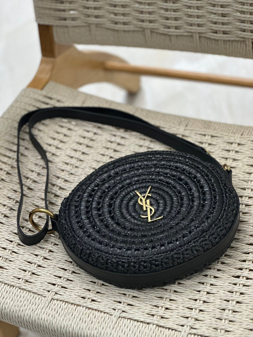 Y*ES S*L Monogram Round Bag In Raffia