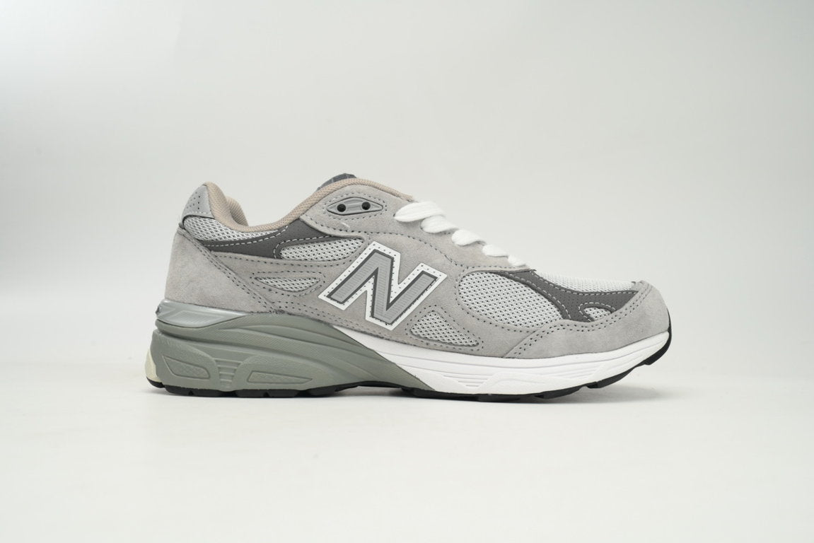 990 Sneakers (Men's)